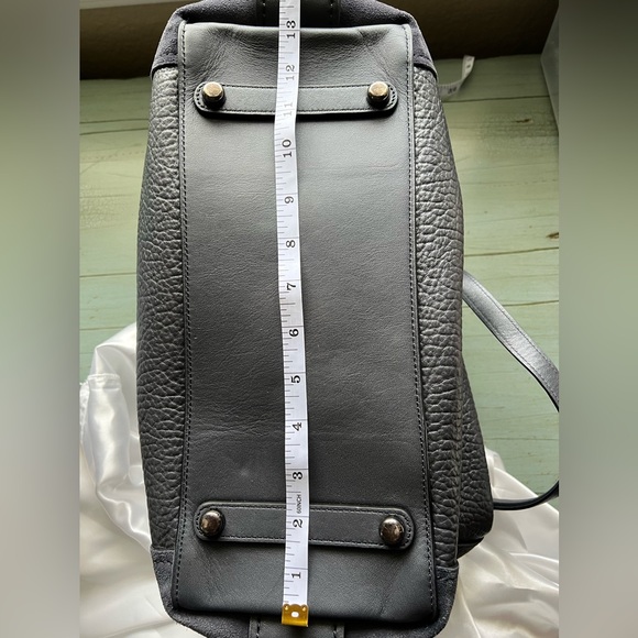 Coach Edie 42 Leather and Suede Shoulder Bag. - Picture 7 of 16